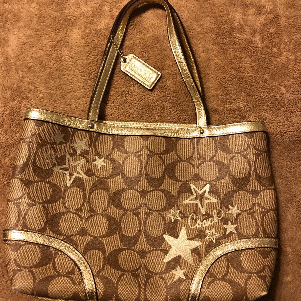 🍀Coach 🍀 Authentic